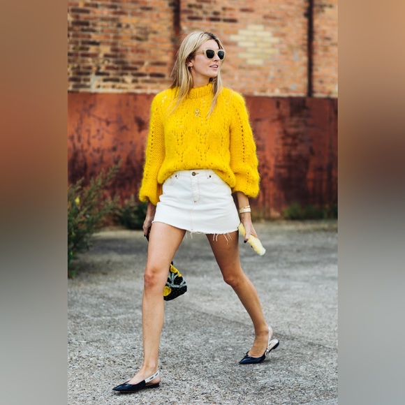 Zara Denim Mini Skirt - Picture 3 of 14